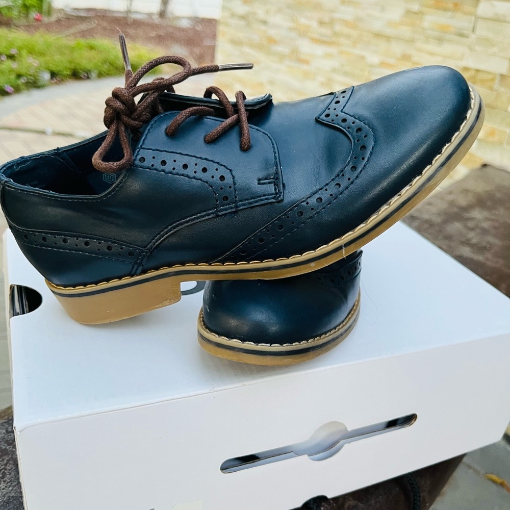 ALDO ADOREN NAVY BLUE DRESS SHOES (no longer sold in stores)